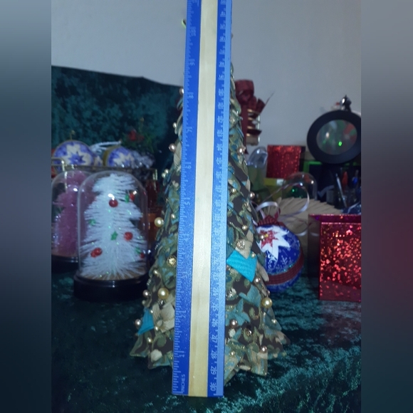 Made by ME Christmas Decor. Approximately 11"x6" Quilted Christmas Tree - Picture 2 of 2